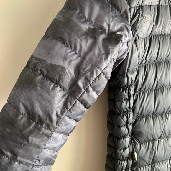 Adidas women’s puffer jacket - Picture 2 of 8